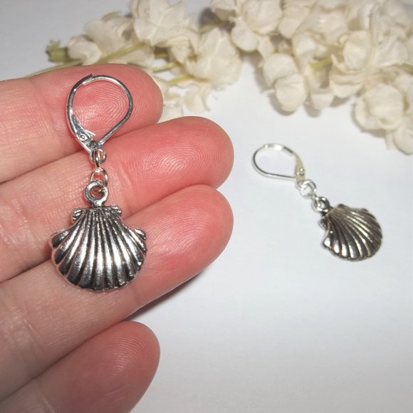 Silver Seashell Earrings Beach Vacation Theme Lever Back Dangle Minimalist 7065 - Picture 6 of 9